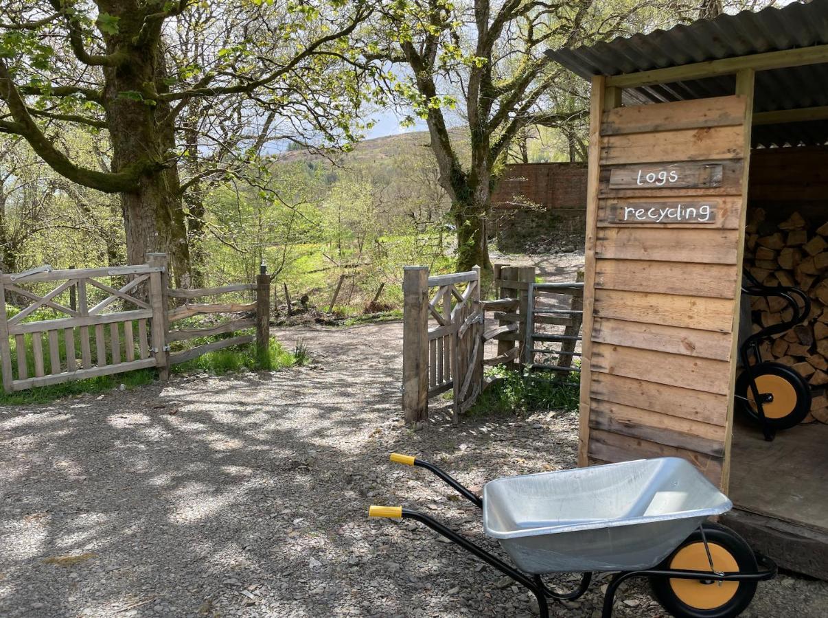 Cosy Woodland Off Grid Shepherds Hut - Rowan Villa Castle Douglas Exterior foto
